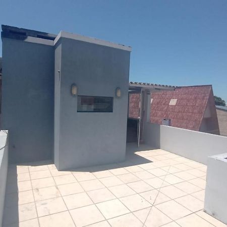 Sobrado Com Terraco E Area De Churrasqueira. 托雷斯 外观 照片